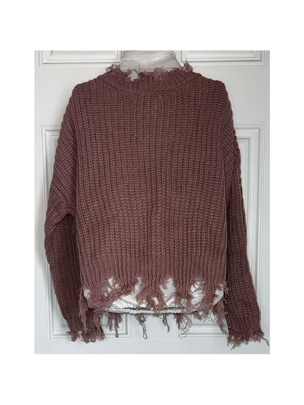 Love Tree Distressed Crop VNeck Sweater (Lg) - Picture 3 of 6